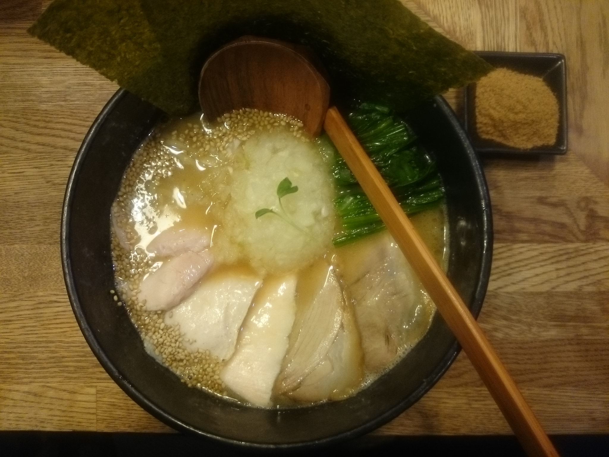 鶏白湯らーめん