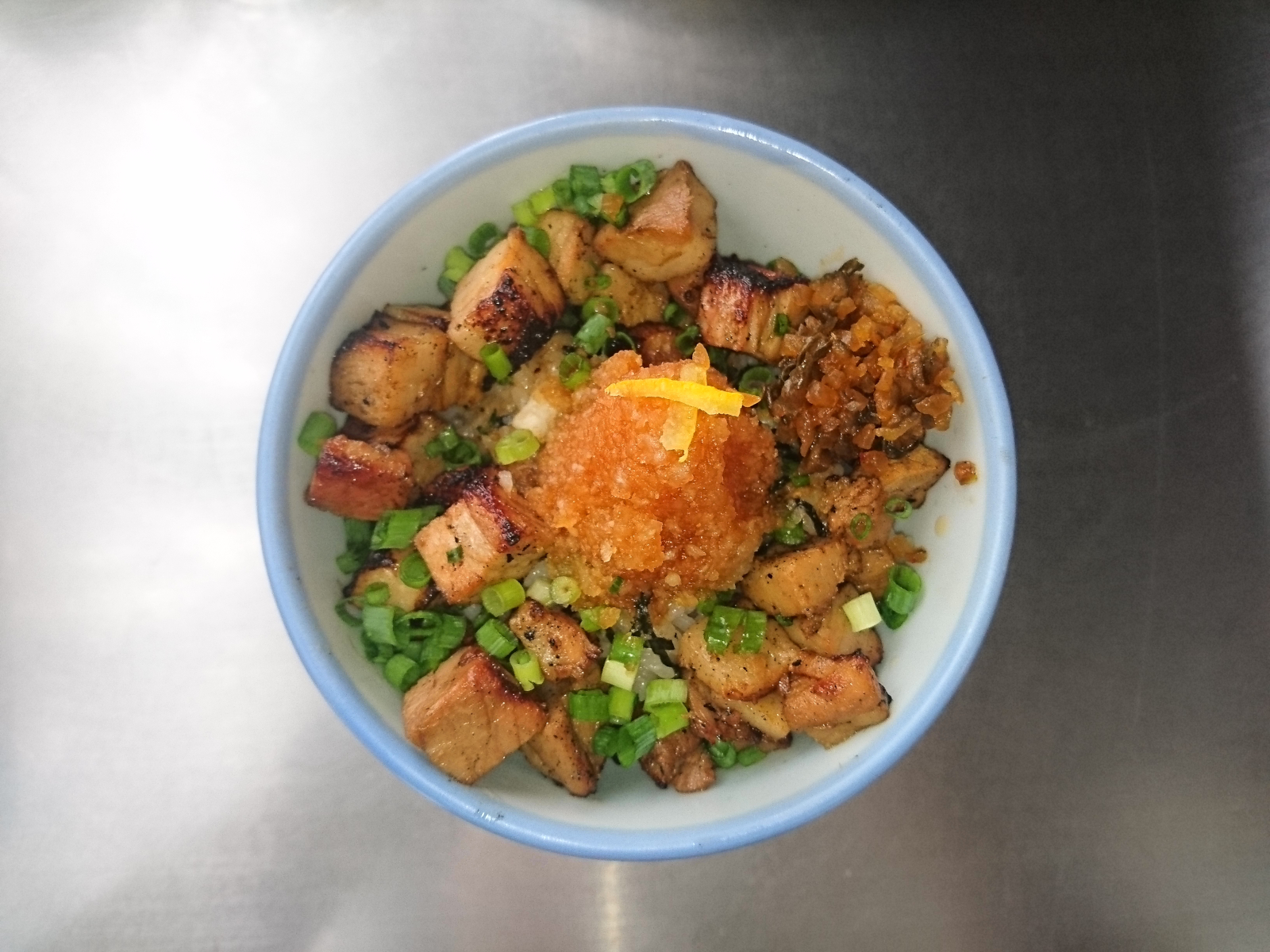 炙りコロチャーシュー飯