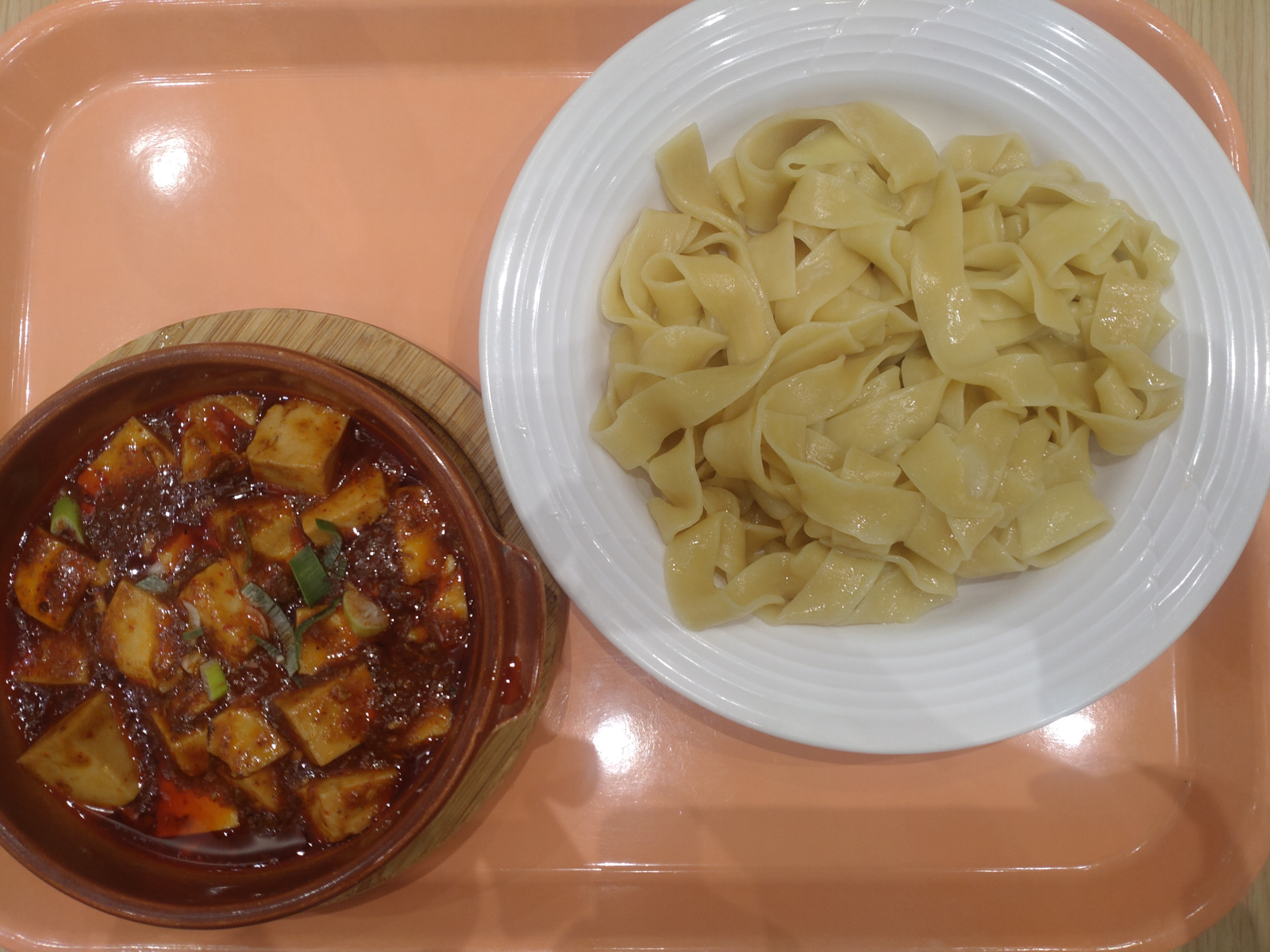 麻婆豆腐つけ刀削麺